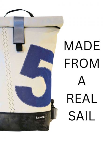 Upcycling Rolltop Rucksack aus gebrauchten Segeln, Traktorschlauch und Autogurten, innen aus  LKW-Plane in 3 Größen